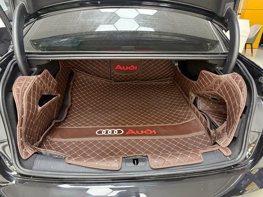 Audi A4L — миниатюра 12