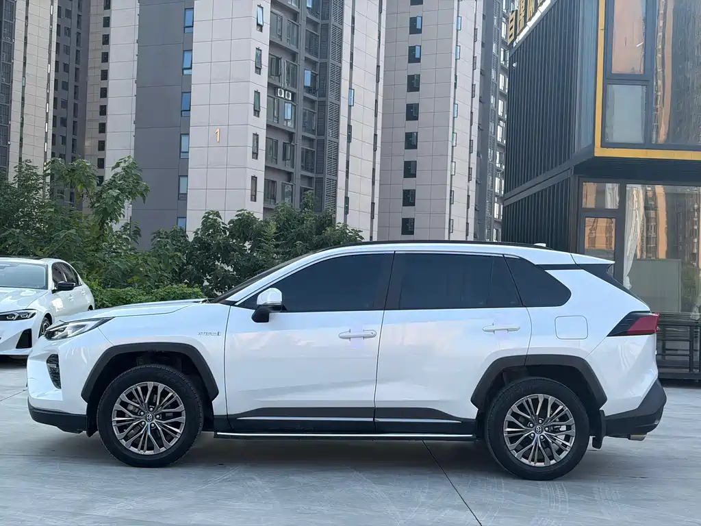 Toyota Wildlander — миниатюра 4