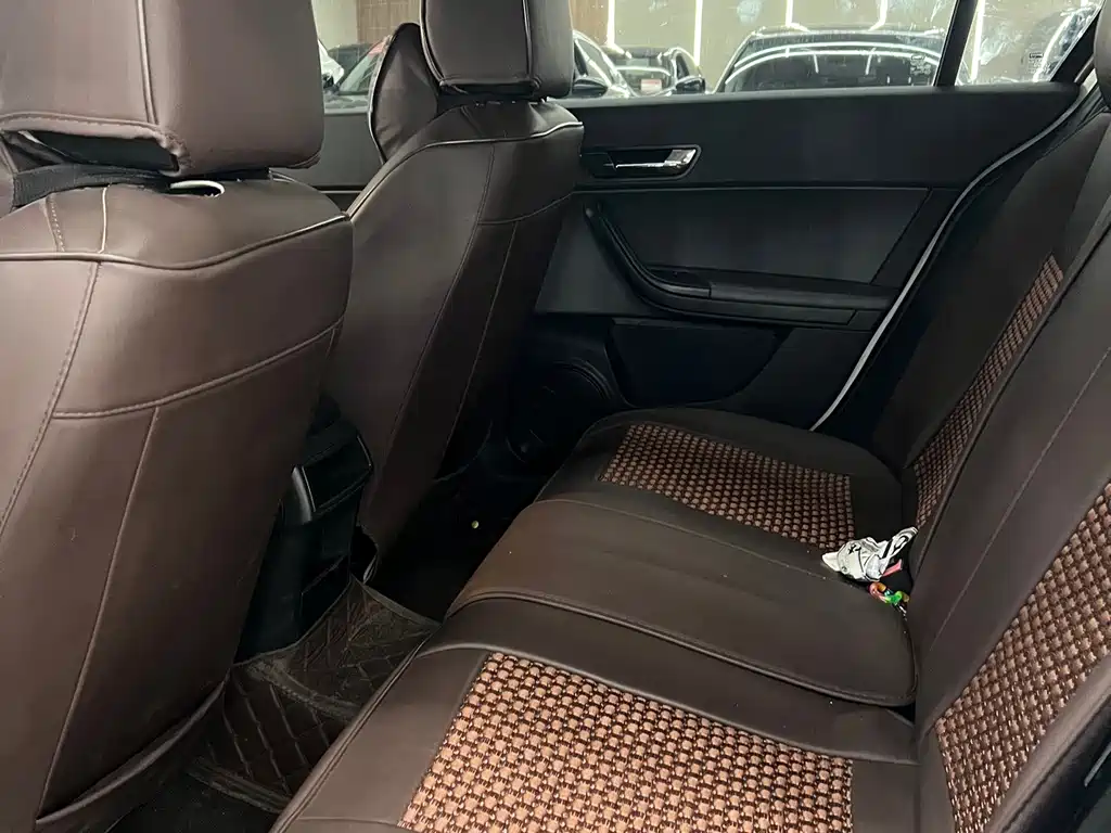 Qoros Qoros 3 — миниатюра 4