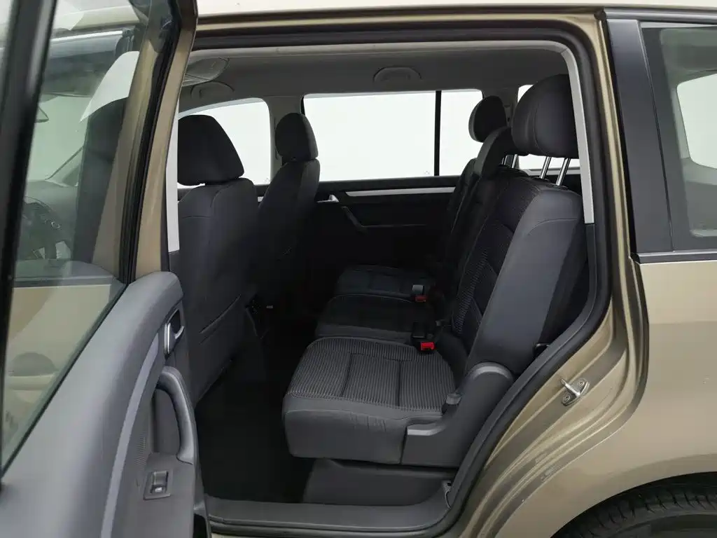Volkswagen Touran — миниатюра 15