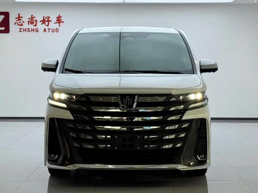 Toyota Vellfire — миниатюра 2