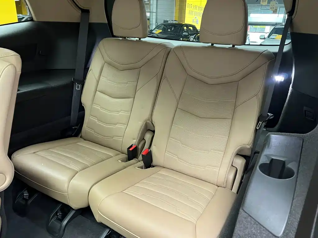 Cadillac XT6 — миниатюра 17