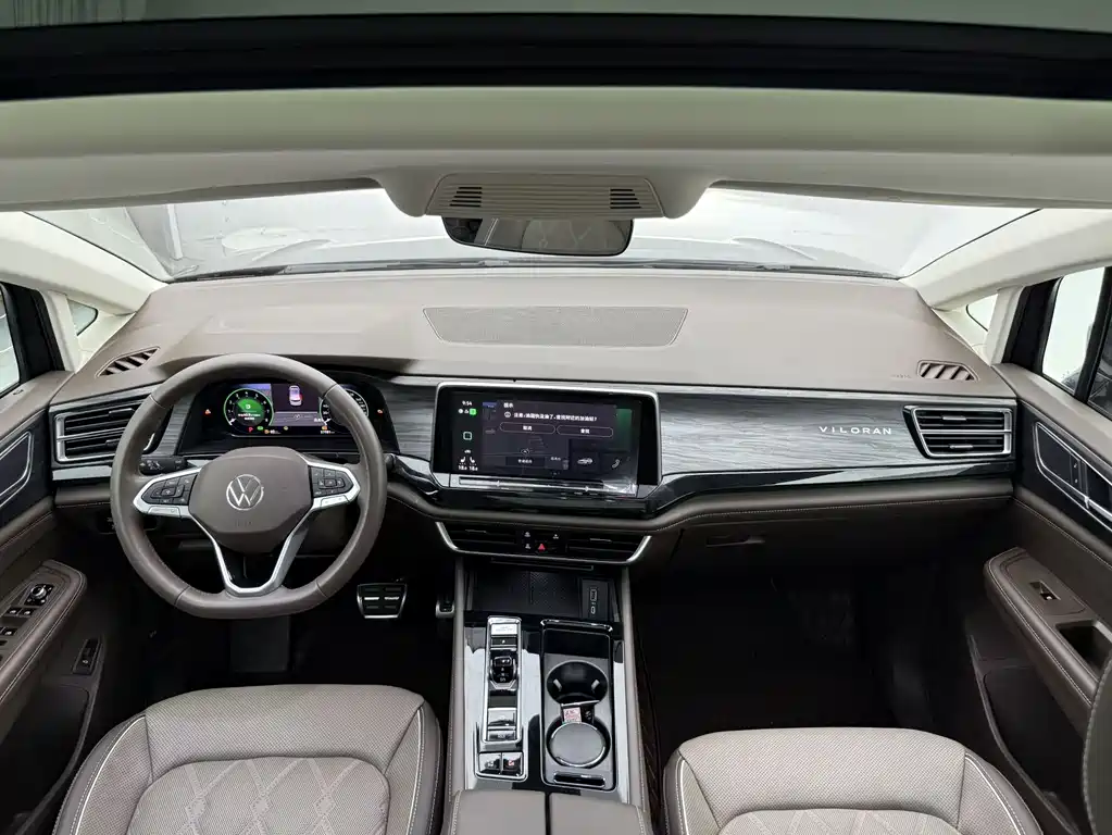 Volkswagen Viloran 380TSI Premium Edition, фото 9