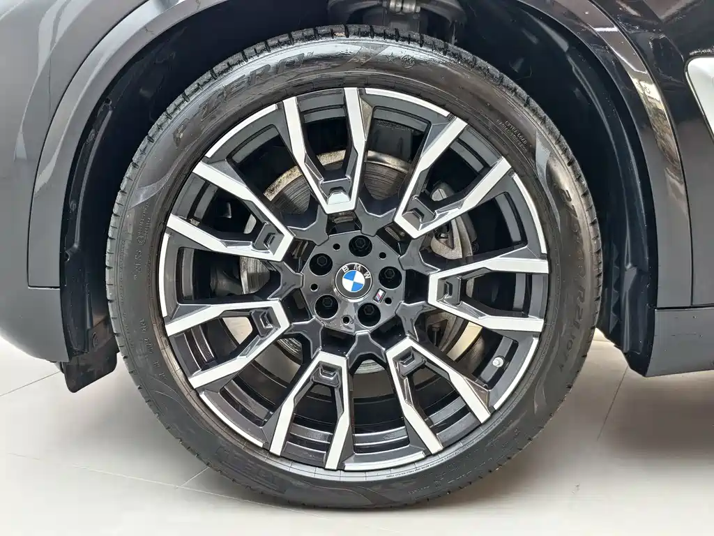 BMW X5 — миниатюра 13