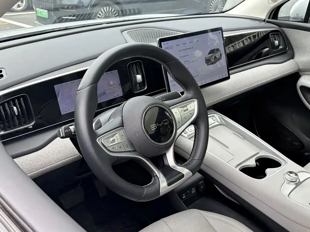 BYD Sealion 05 EV — миниатюра 4