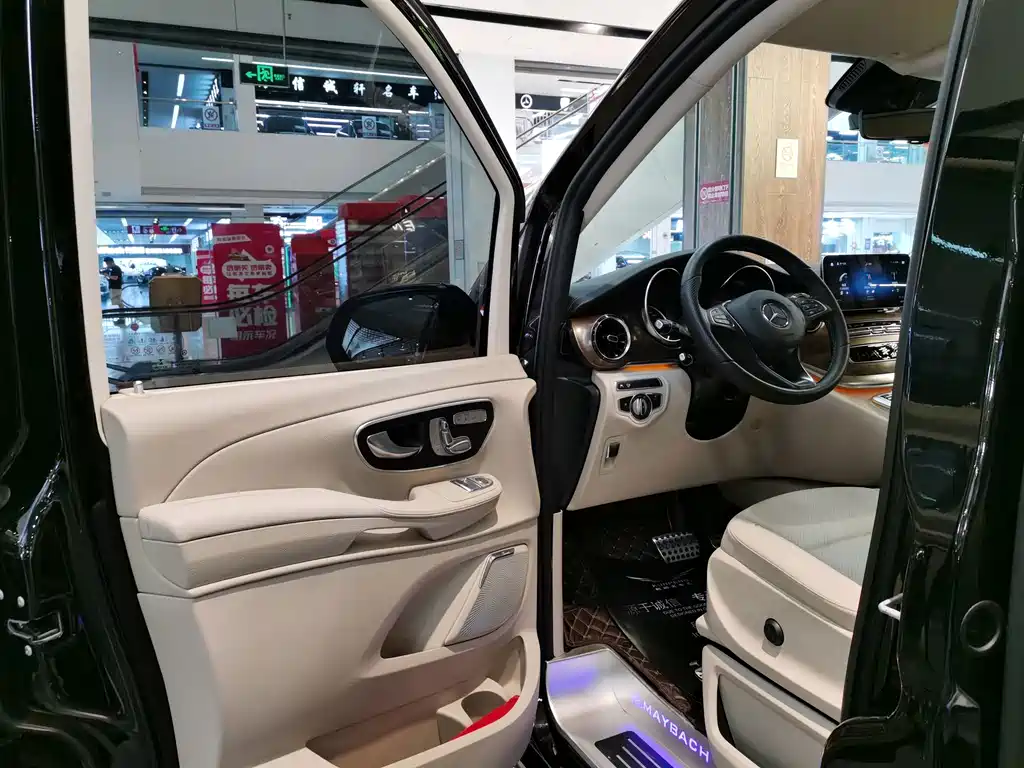 Mercedes-Benz V-Class — миниатюра 5