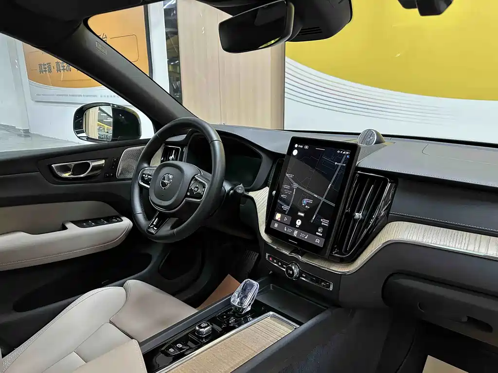 Volvo XC60 — миниатюра 9
