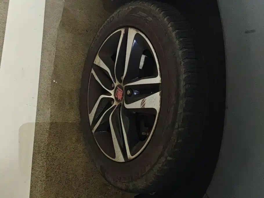 BYD Tang New Energy — миниатюра 6