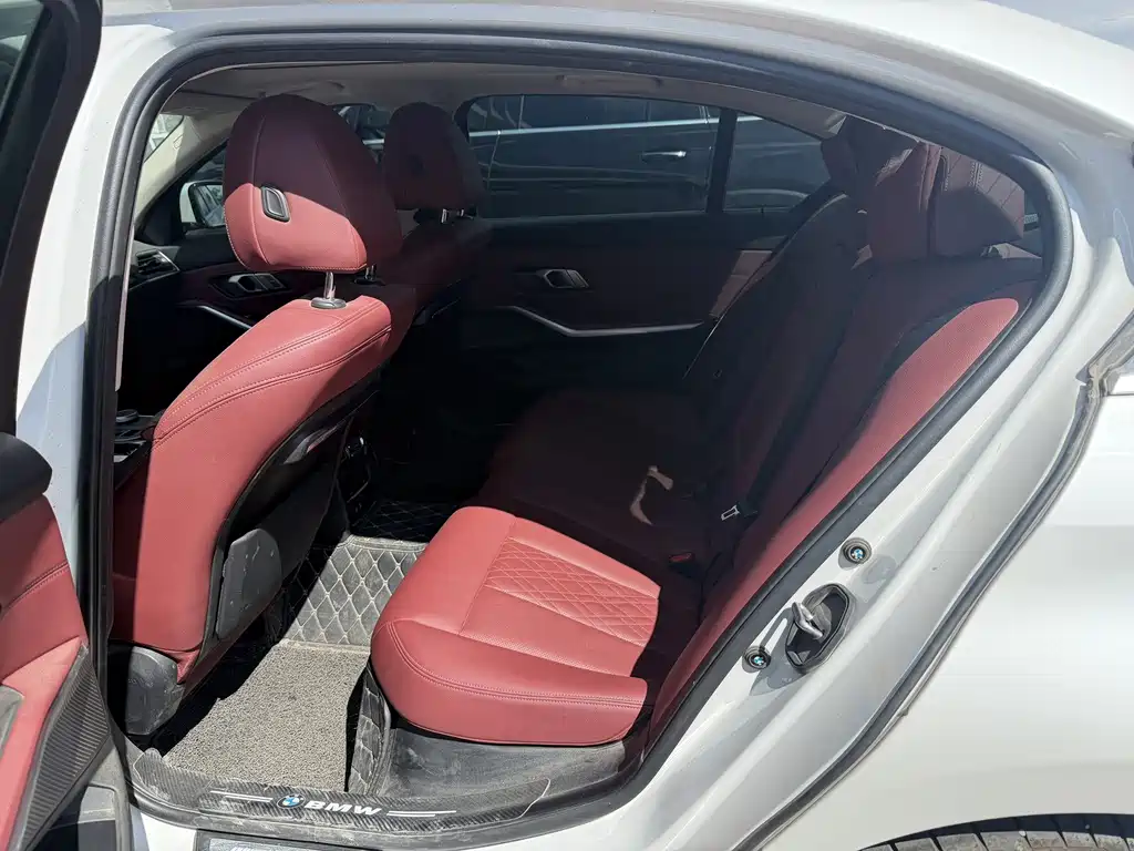 BMW 3 Series — миниатюра 3