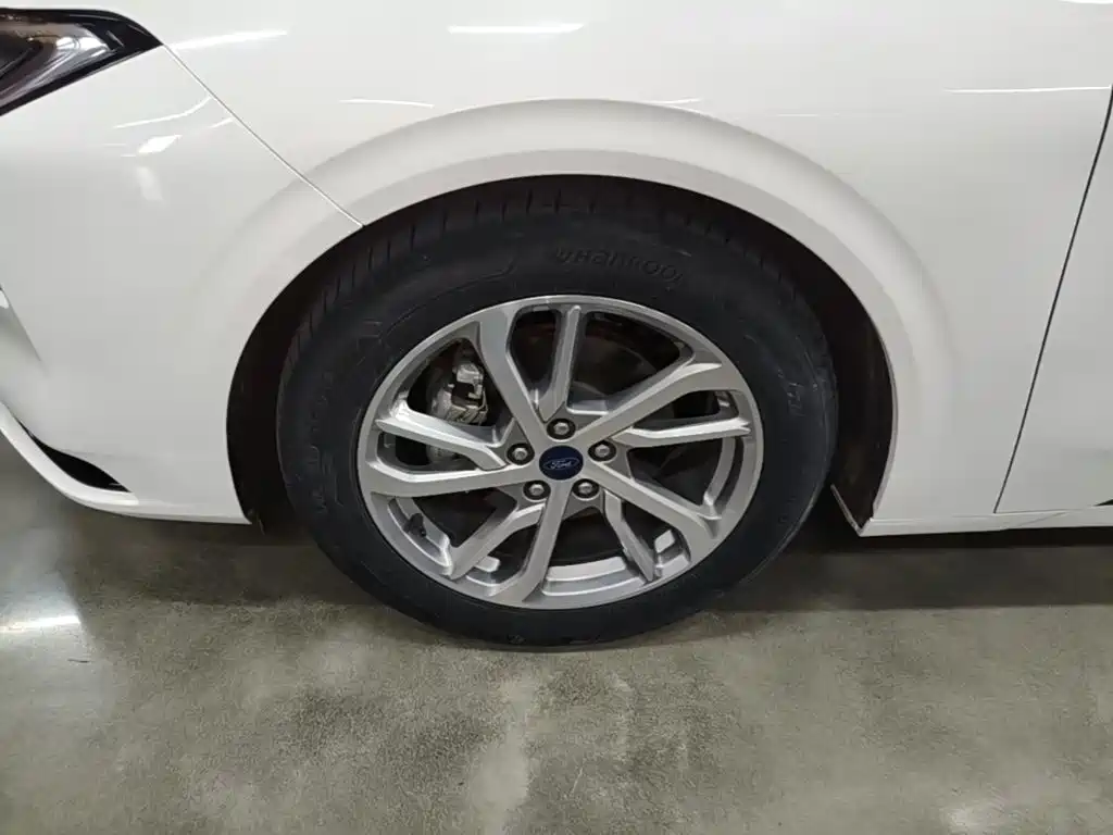 Ford Mondeo — миниатюра 23