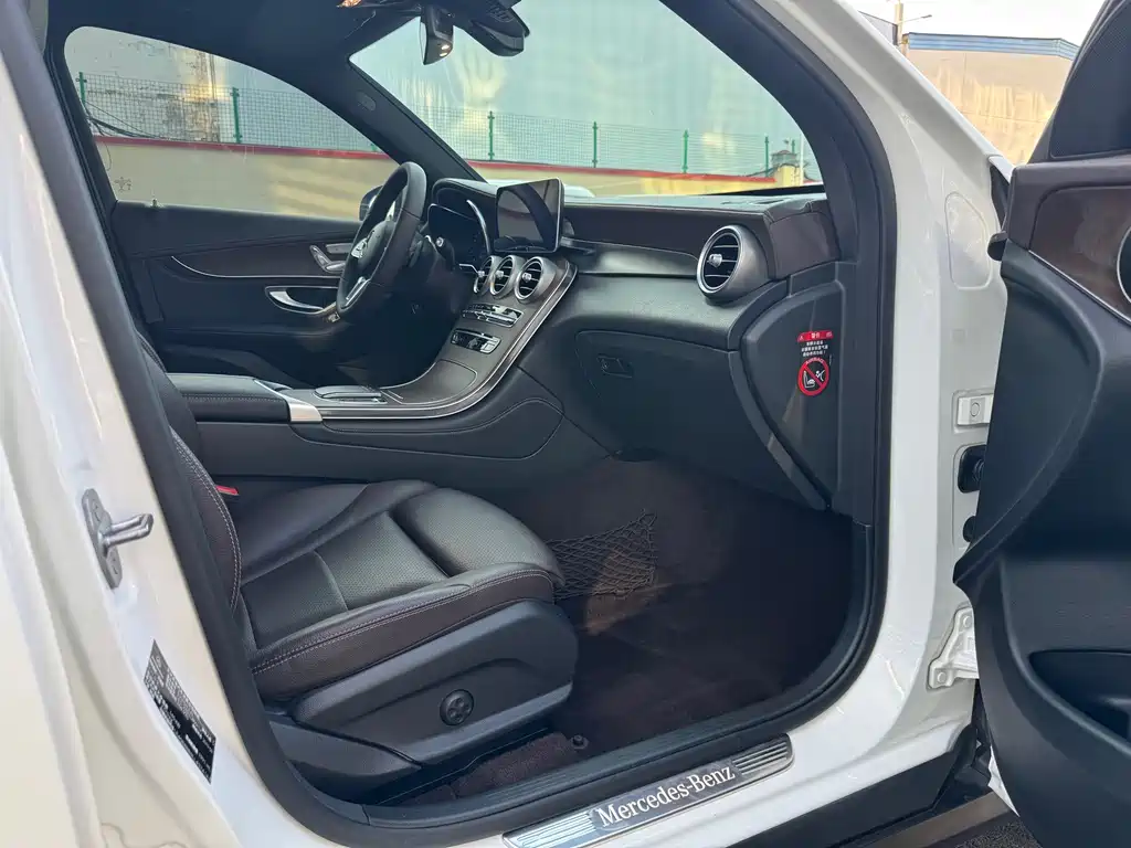 Mercedes-Benz GLC — миниатюра 12