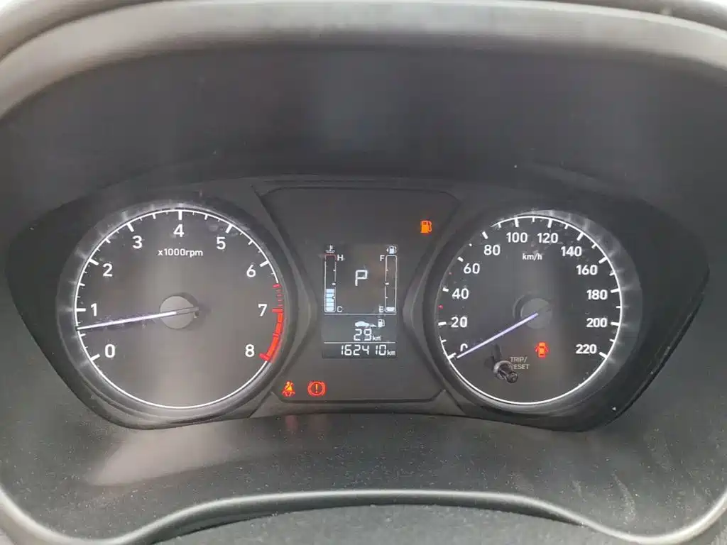 Hyundai Verna — миниатюра 12