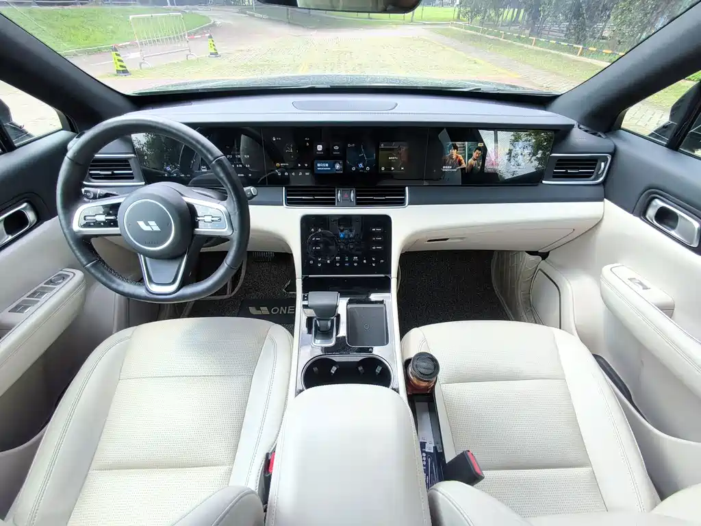 Li Auto Li ONE — миниатюра 8