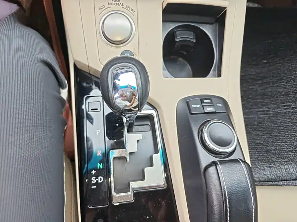 Lexus ES — миниатюра 14