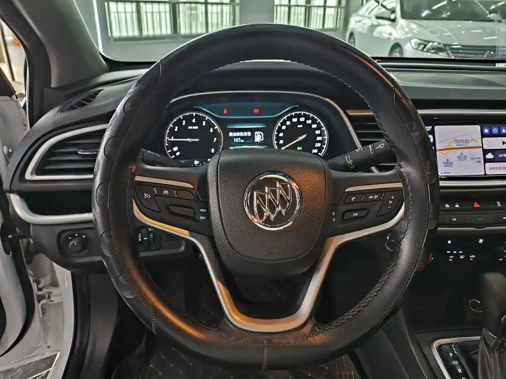 Buick Excelle — миниатюра 7