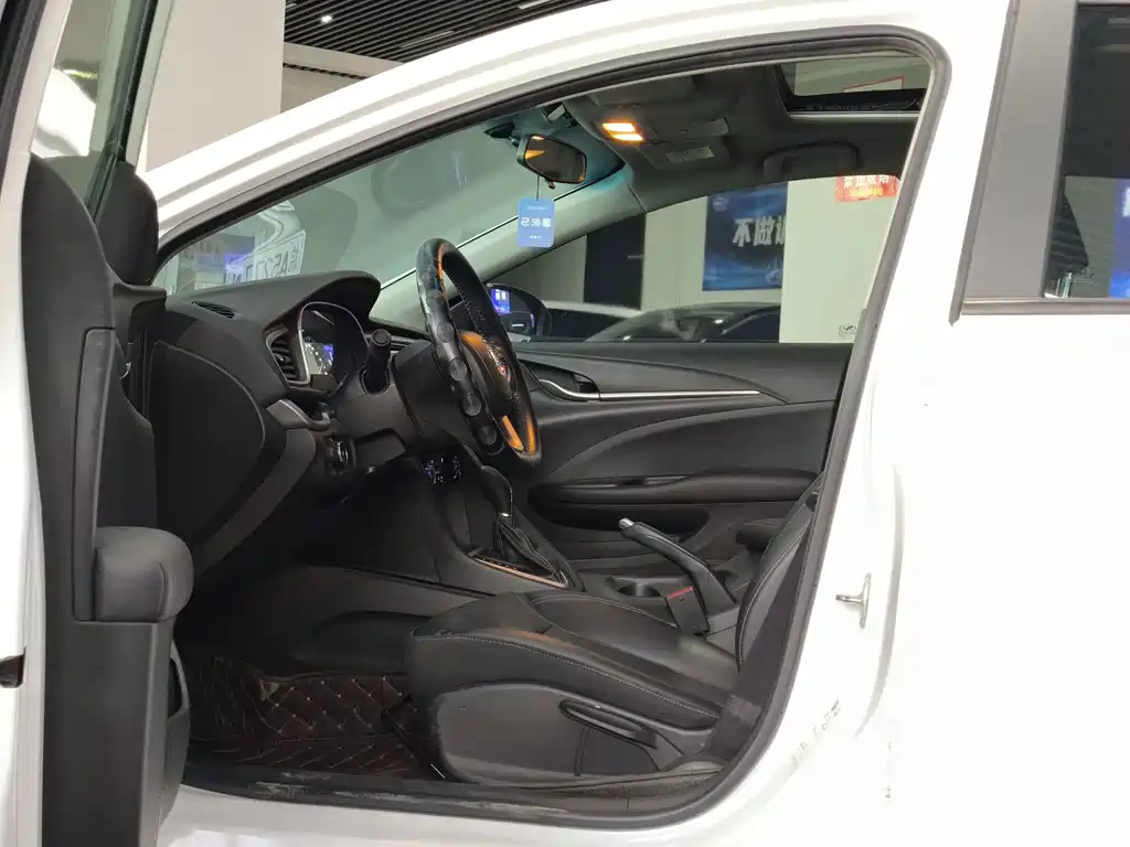 Buick Excelle — миниатюра 10