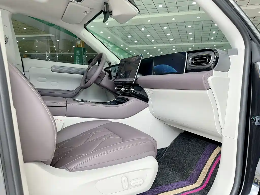 Leapmotor Leapmotor C11 — миниатюра 15