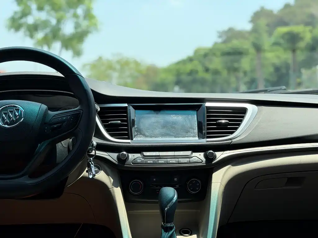 Buick Excelle — миниатюра 14