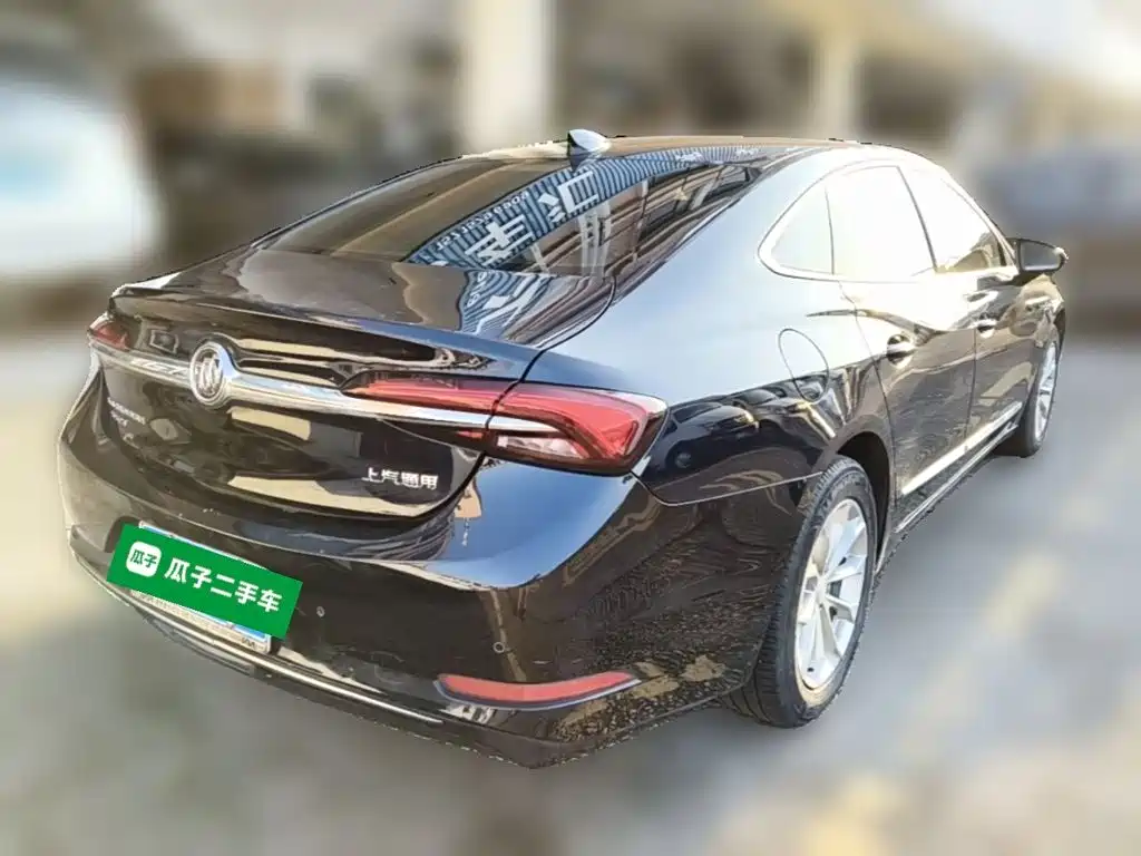 Buick LaCrosse — миниатюра 10