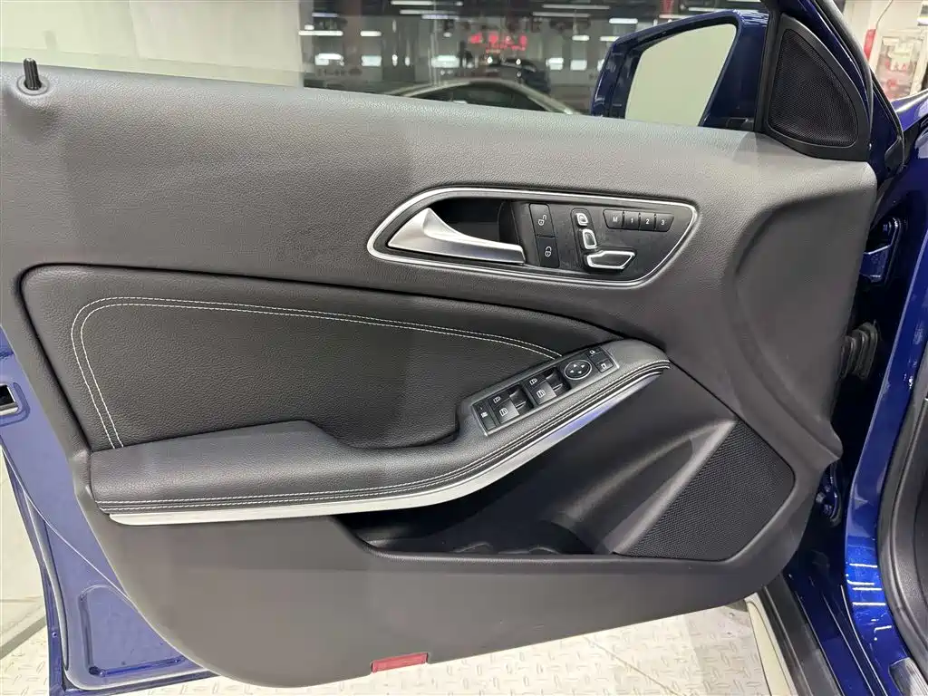 Mercedes-Benz GLA — миниатюра 19