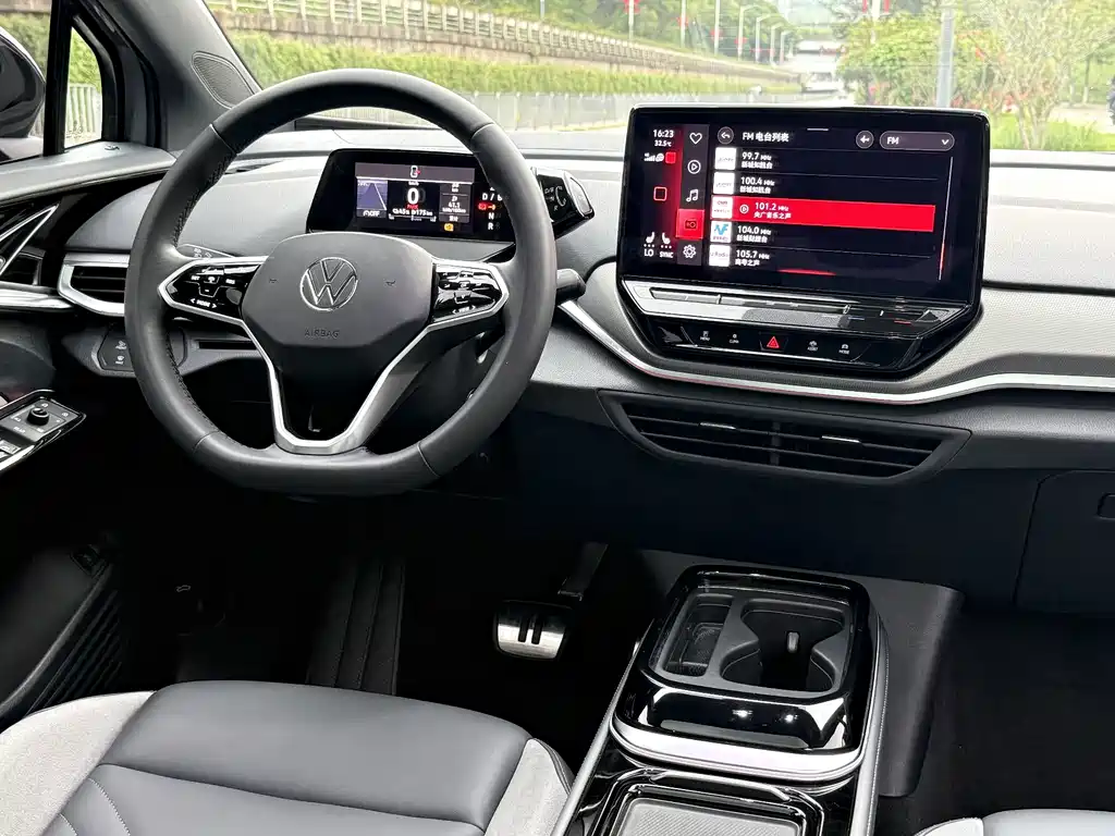 Volkswagen ID.4 Crozz — миниатюра 13
