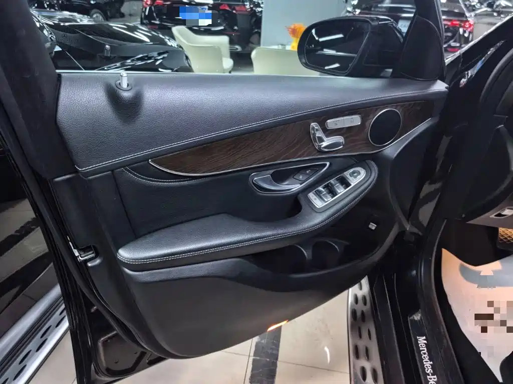 Mercedes-Benz GLC — миниатюра 14
