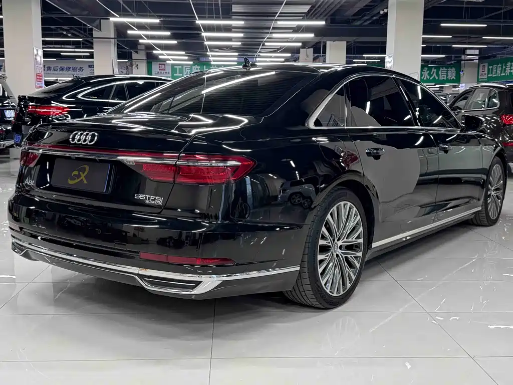 Audi A8 — миниатюра 12