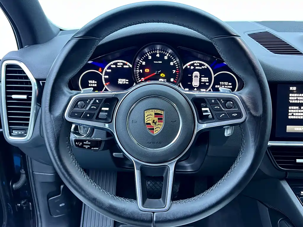 PORSCHE CAYENNE