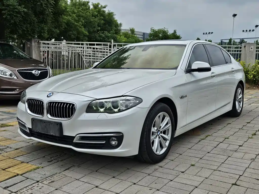Купить BMW 5 Series