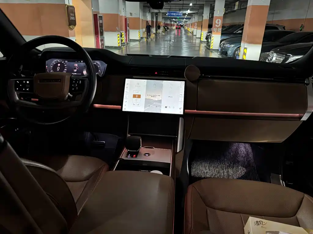 Land Rover Range Rover — миниатюра 9