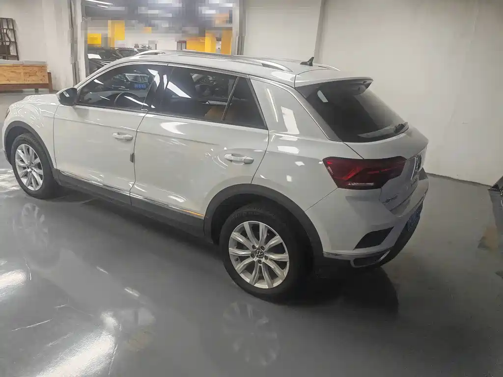 Volkswagen T-Roc — миниатюра 9