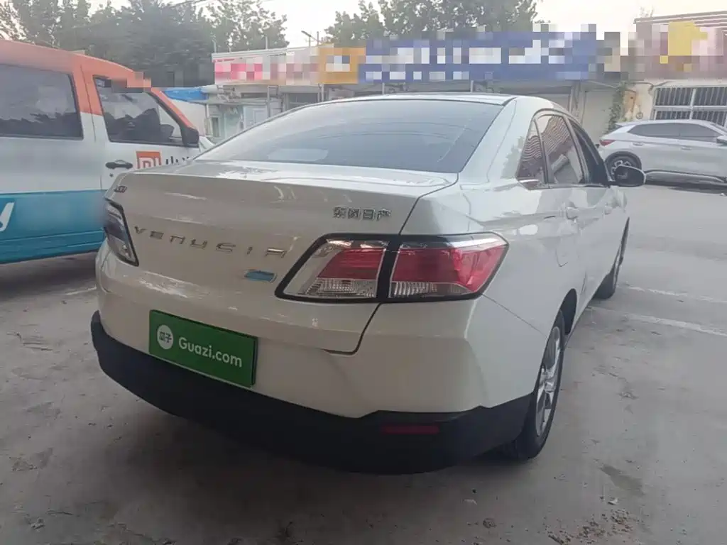 Venucia D60 — миниатюра 7