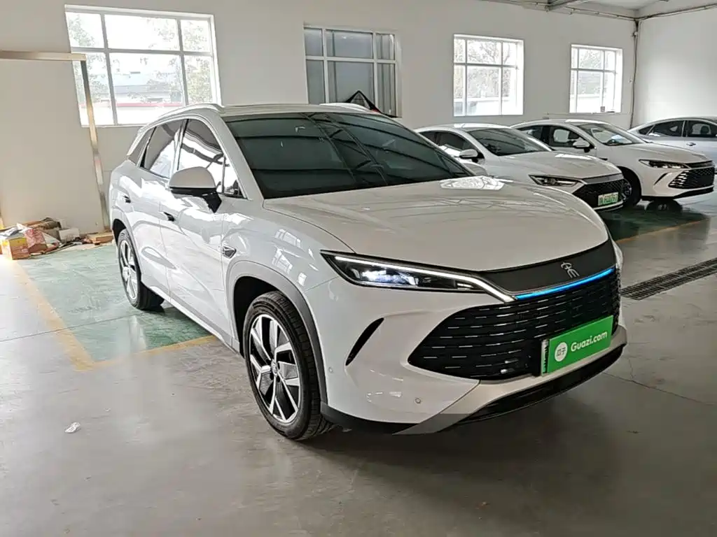 BYD L DM-i — миниатюра 4