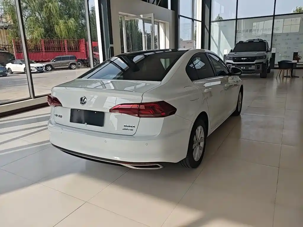 Volkswagen Bora — миниатюра 7