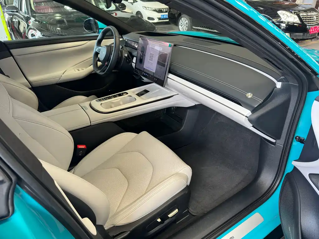 XIAOMI CAR XIAOMI SU7