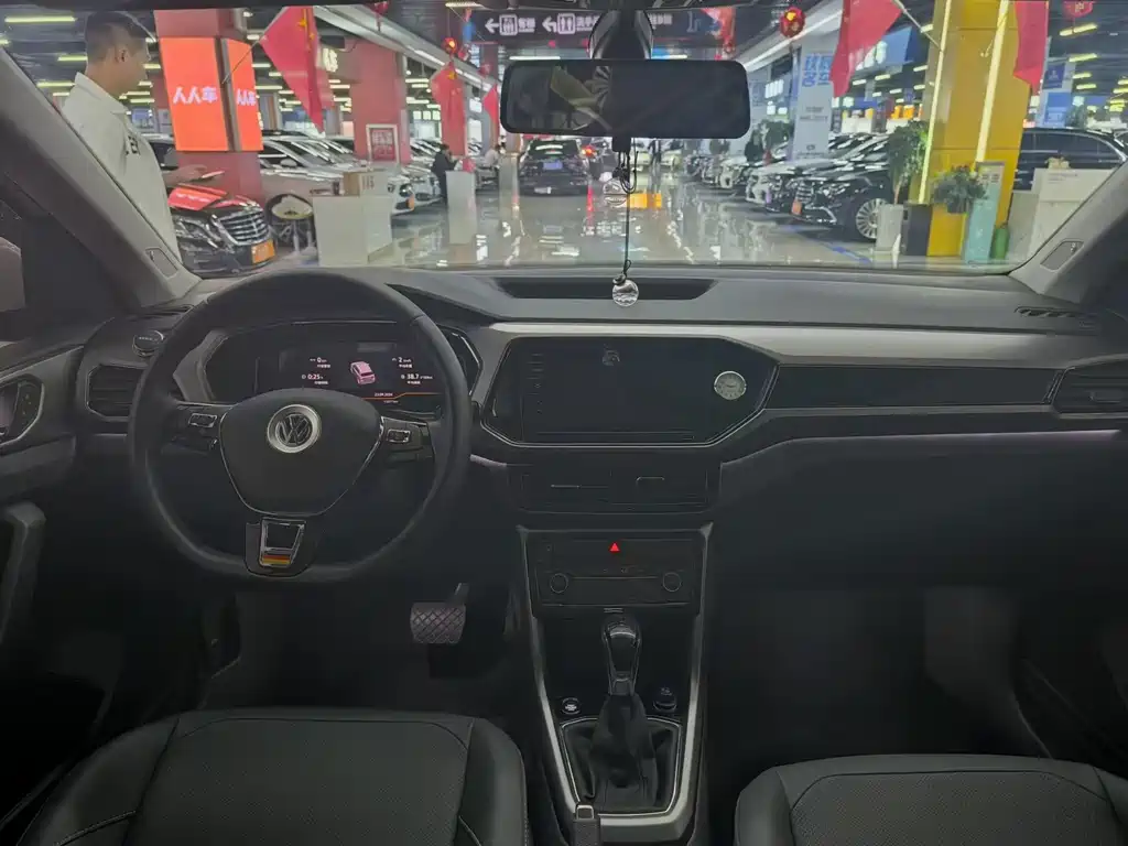 Volkswagen T-Cross — миниатюра 8