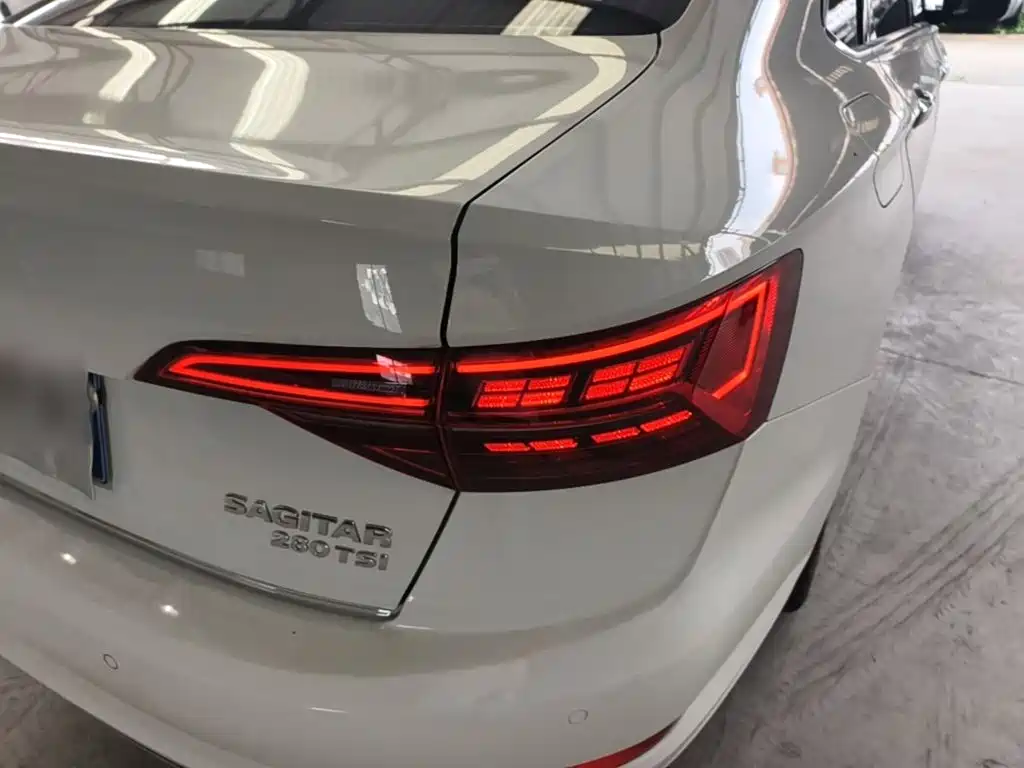 Volkswagen Sagitar — миниатюра 8