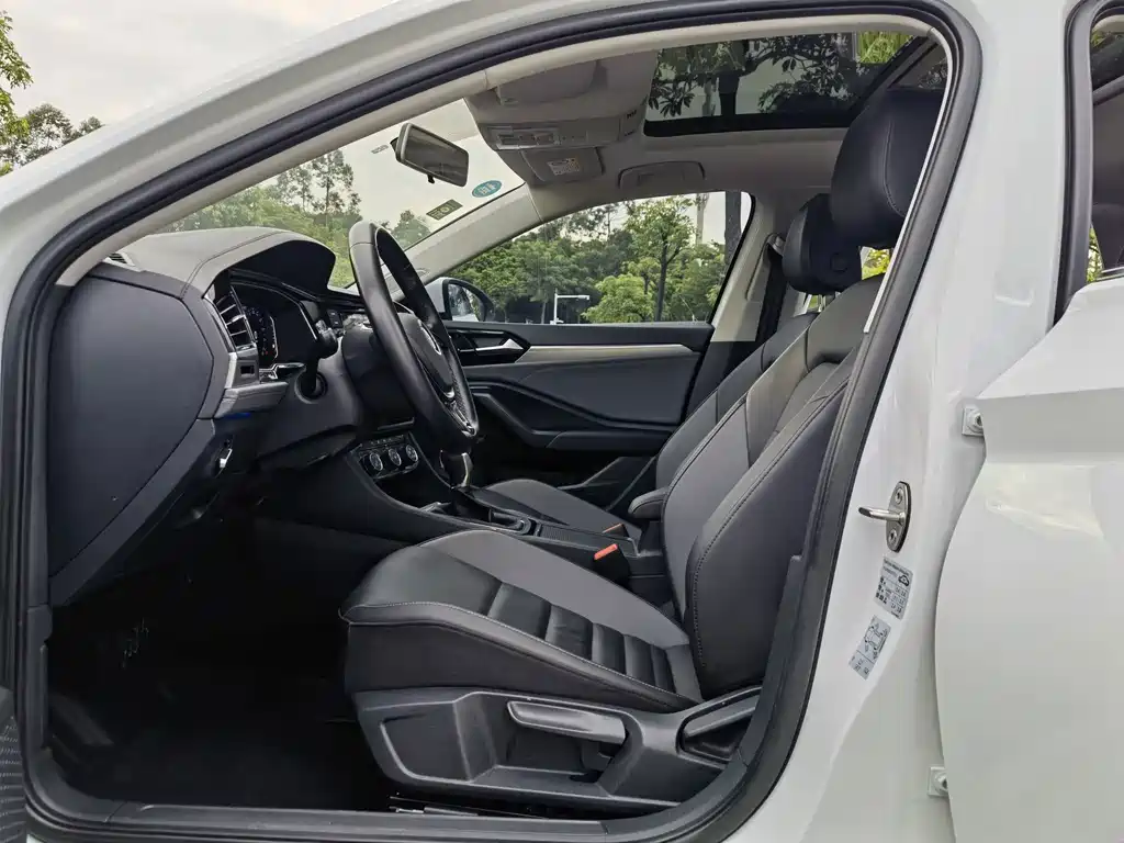 Volkswagen Sagitar — миниатюра 12