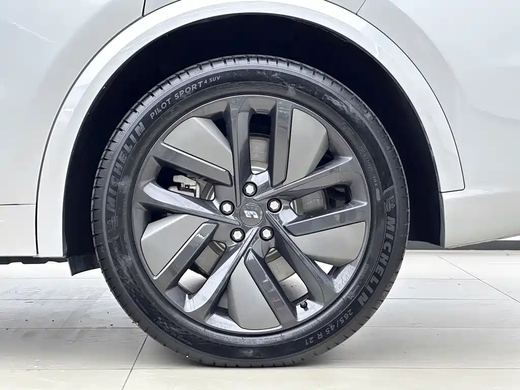 Li Auto Li L9 — миниатюра 14