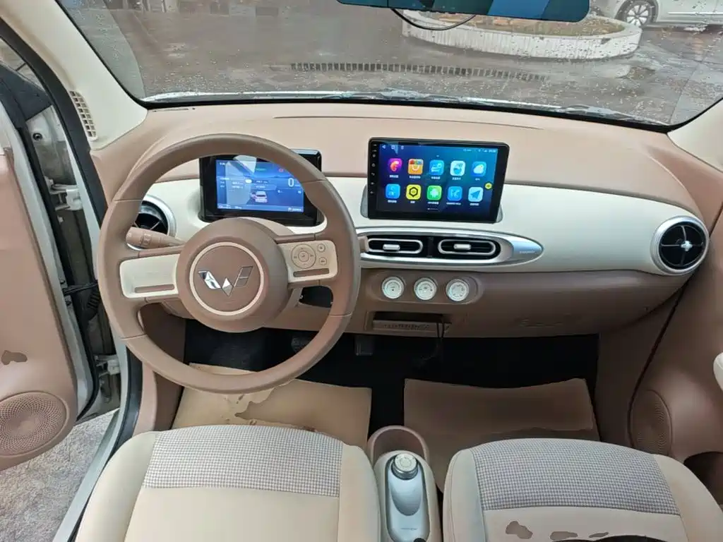Wuling MINIEV — миниатюра 10