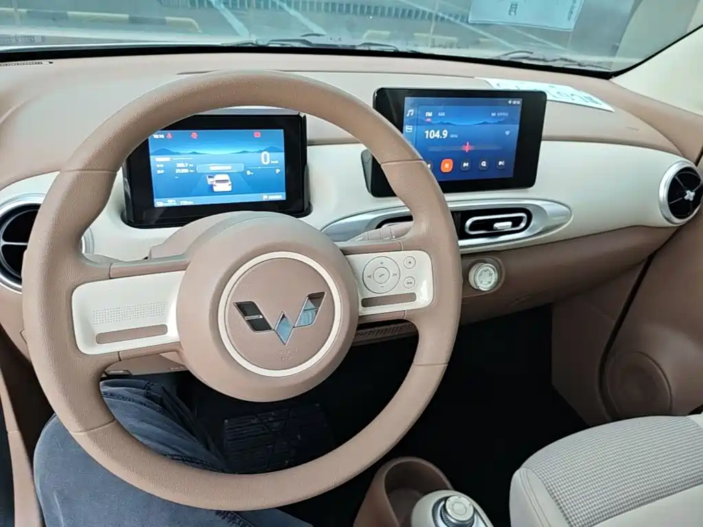 Wuling MINIEV — миниатюра 10