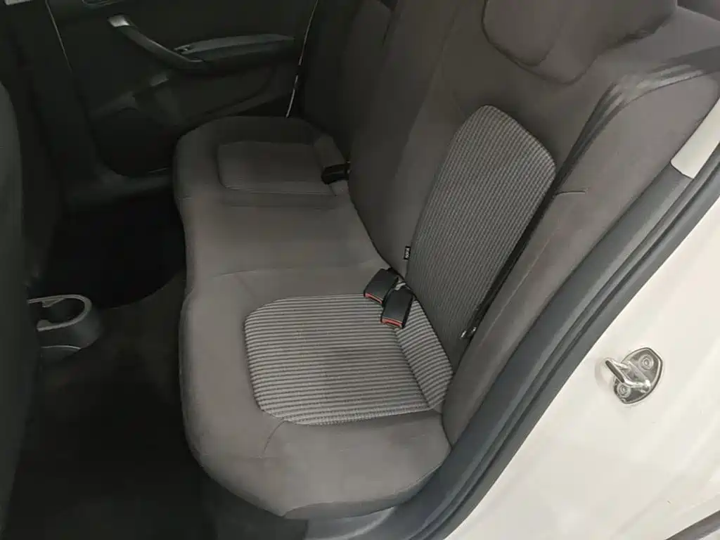 Volkswagen Santana — миниатюра 17