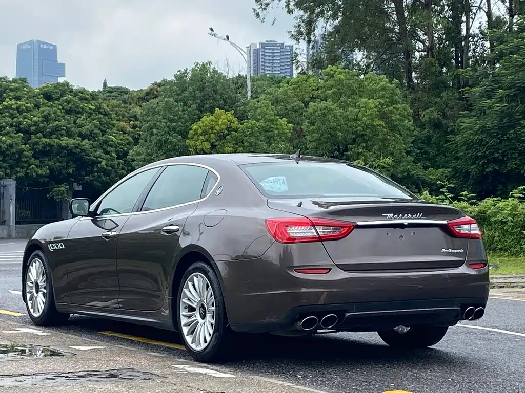 Maserati Quattroporte — миниатюра 9