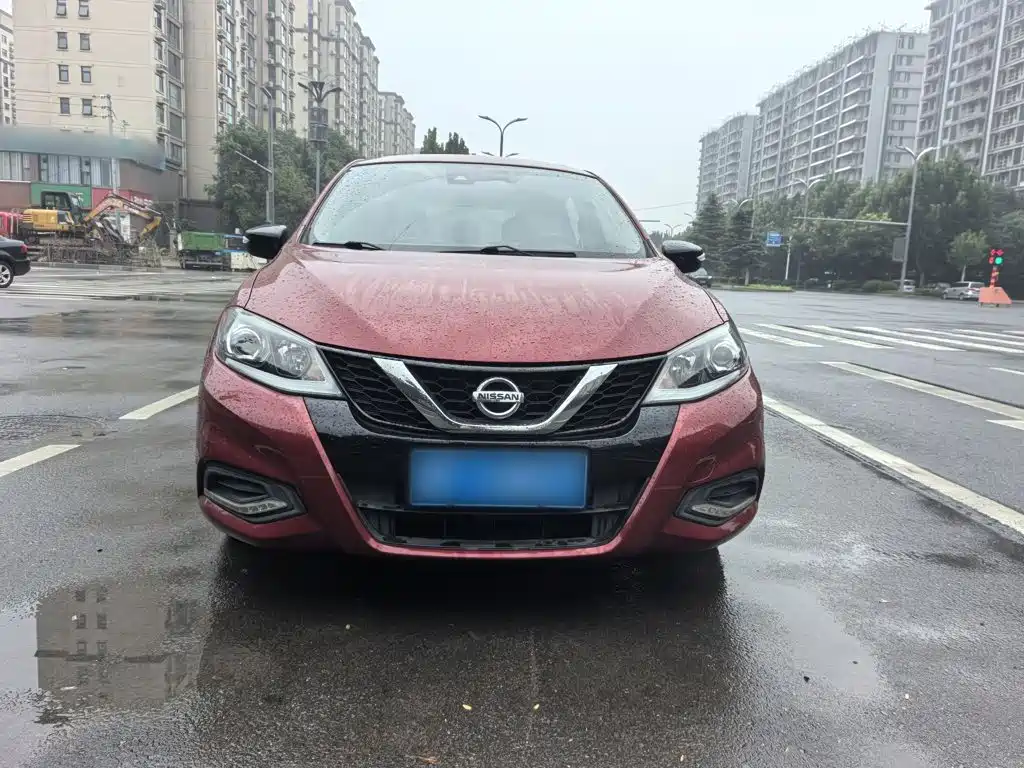 Nissan Tiida — миниатюра 23