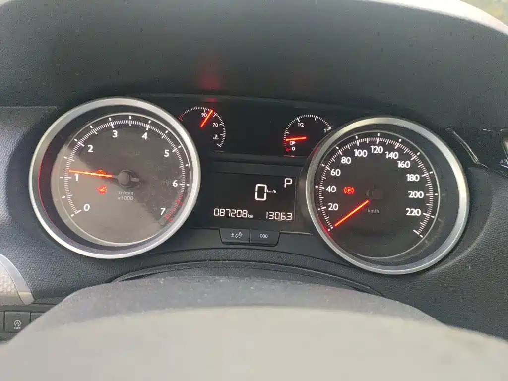Peugeot 408 — миниатюра 7