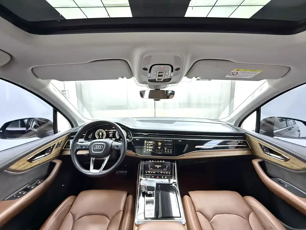 Audi Q7 — миниатюра 6