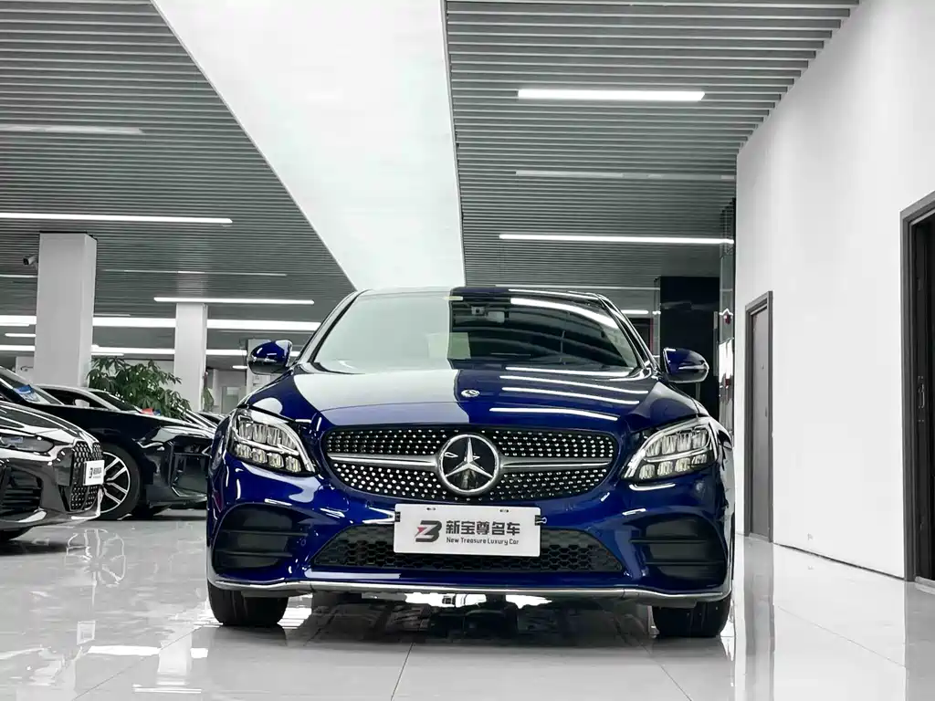 Mercedes-Benz C-Class — миниатюра 2
