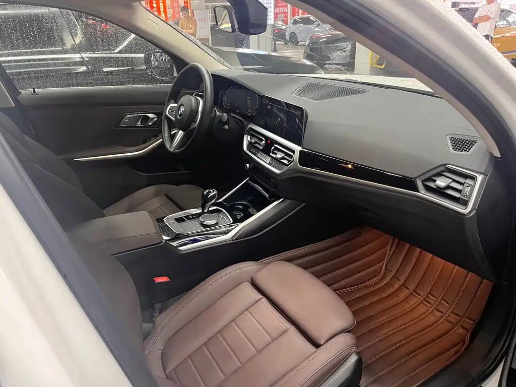 BMW 3 Series — миниатюра 7