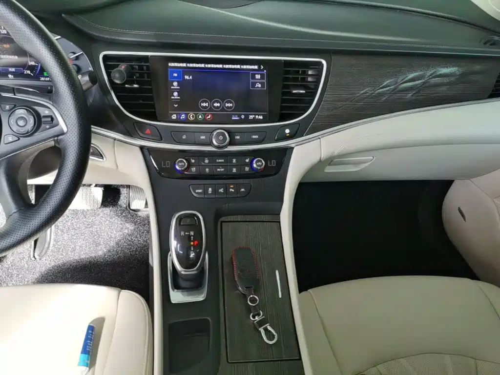 Buick LaCrosse — миниатюра 13