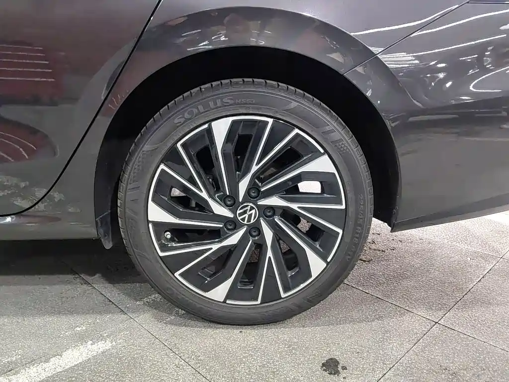 Volkswagen Sagitar — миниатюра 16